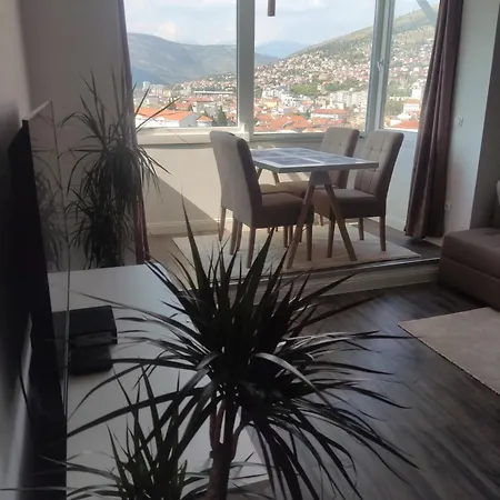 Paradise View מוסטר